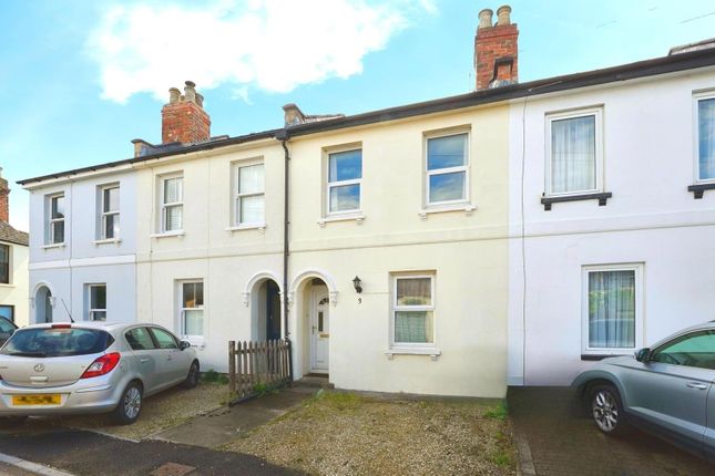 2 bed property, in Brooksdale Lane, £250,000