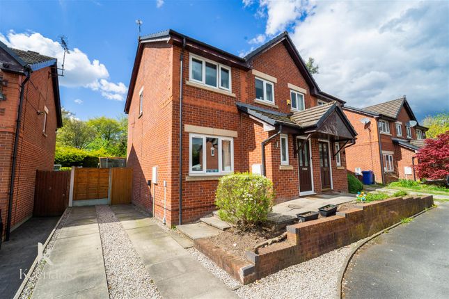 3 bed property, in Greengate Close, £220,000