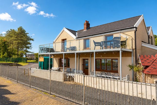 3 bed property, in Water Street To Level Crossing, £550,000