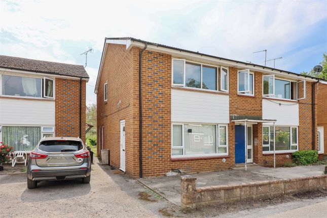 1 bed property, in The Island, £230,000