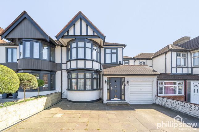 4 bed property, in Kenton Road, £800,000