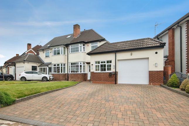 4 bed property, in Kingsdown Road, £450,000