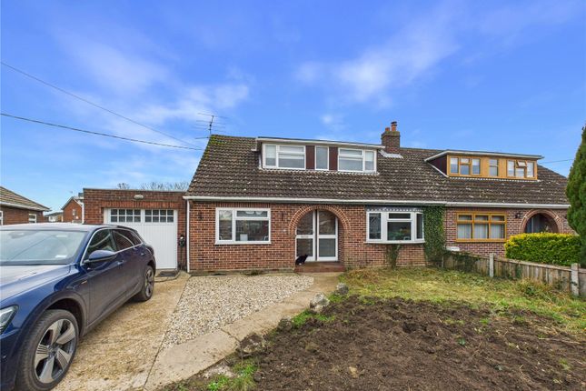 3 bed property, in Jays Lane, £425,000