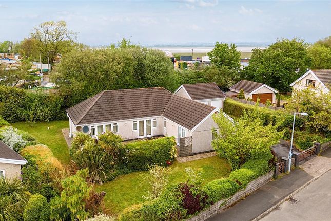 3 bed property, in Pencaerfenni Park, £350,000