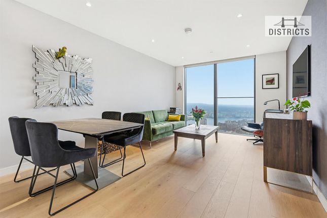 1 bed property, in Hampton Tower, £700,000