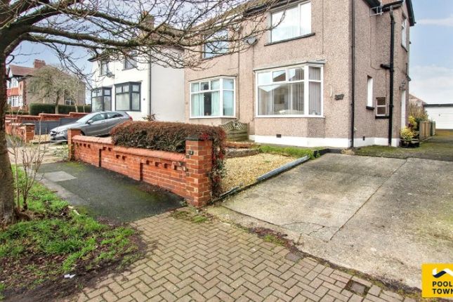 2 bed property, in 39 Highlands Avenue, £100,000