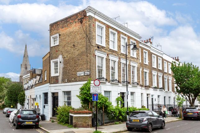 1 bed property, in Huntingdon Street, £275,000