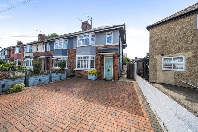 2 bed property, in Lytton Road, £500,000