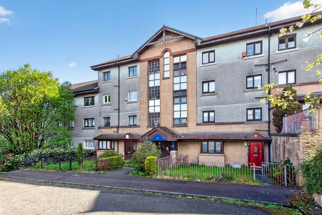 2 bed property, in Ashvale Crescent, £70,000
