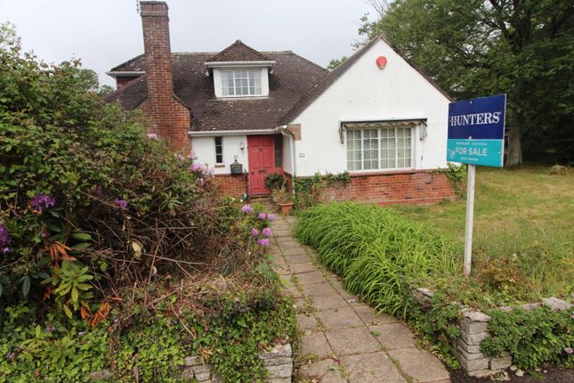 4 bed property, in Woodhayes Avenue, £675,000