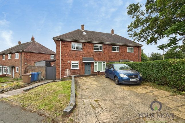 3 bed property, in Rivington Crescent, £180,000