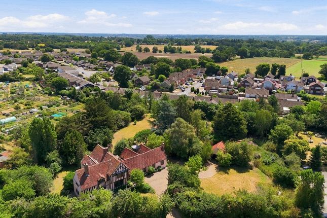 5 bed property, in Heath Road, £1,250,000
