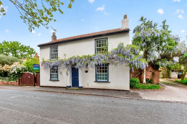 2 bed property, in Boroughbridge Road, £425,000