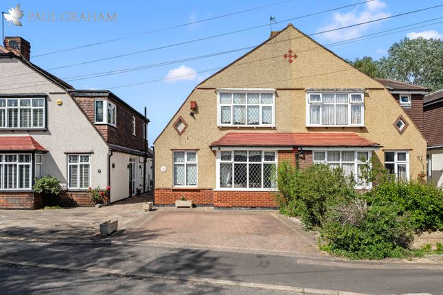 3 bed property, in Wandleside, £500,000