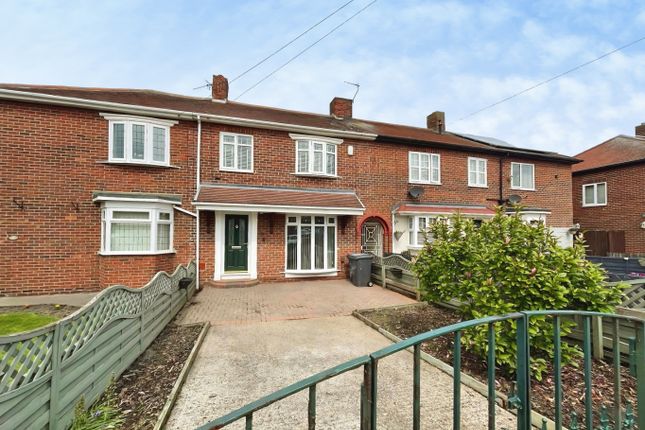 3 bed property, in Farne Avenue, £114,995