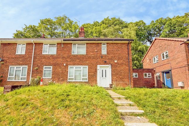 1 bed property, in Fritham Road, £90,000