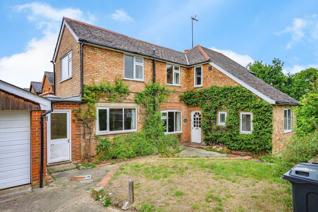 3 bed property, in Luton Road, £790,000