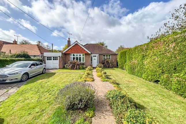 2 bed property, in 128 Hastings Road, £435,000