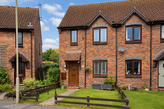 2 bed property, in Grange Garth, £220,000