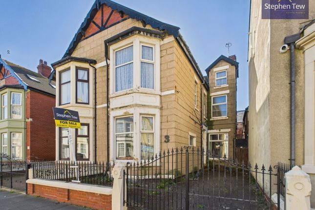 7 bed property, in Moore Street, £70,000