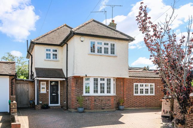 4 bed property, in Fleece Road, £1,395,000
