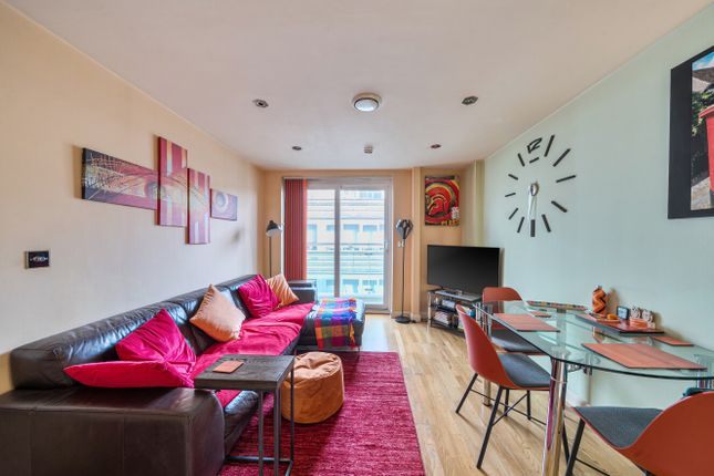 2 bed property, in Station Road, £330,000