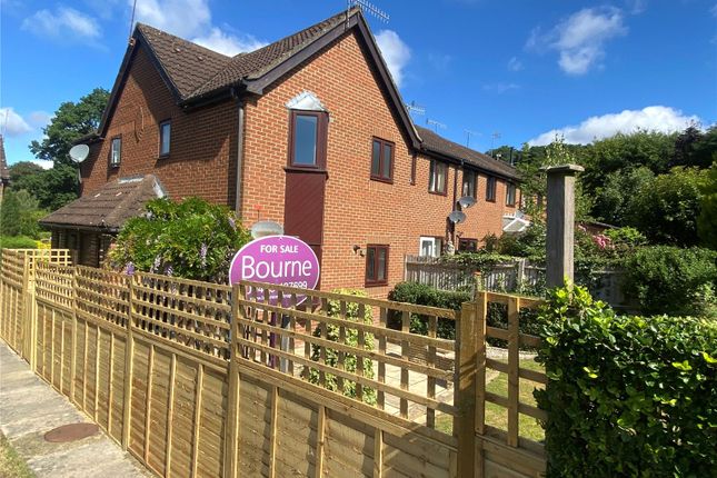1 bed property, in Fox Road, £275,000