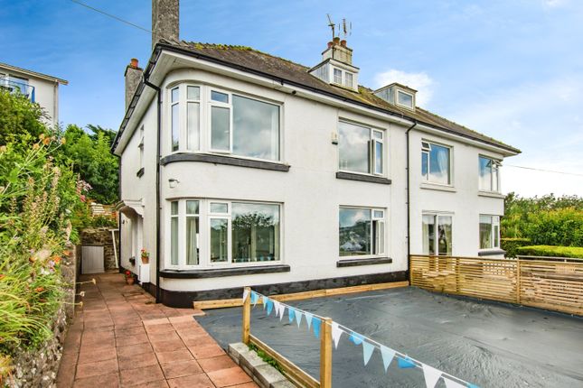3 bed property, in St Brides Hill, £495,000