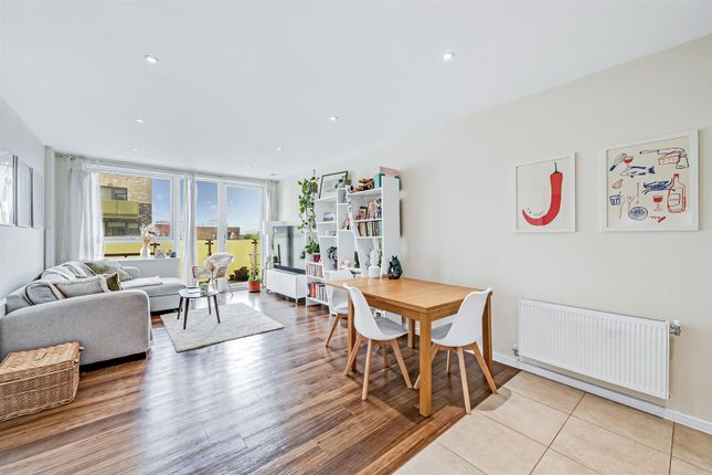 2 bed property, in Welbeck Court, £500,000