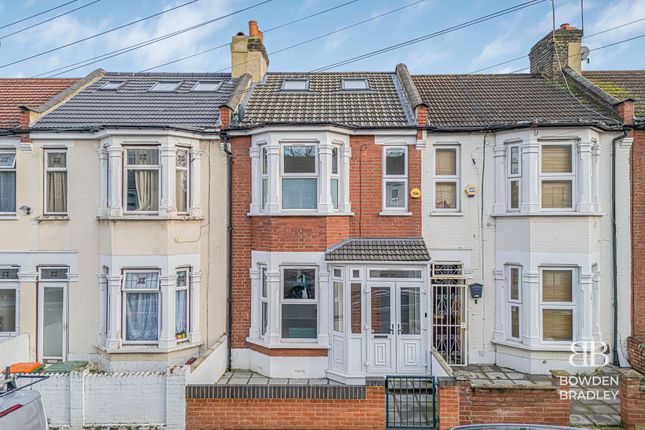 4 bed property, in Northfield Road, £625,000