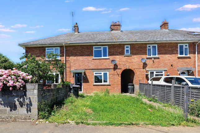 2 bed property, in Penn View, £150,000