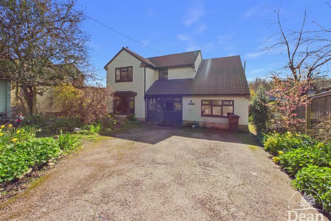 4 bed property, in Awre Road, £470,000