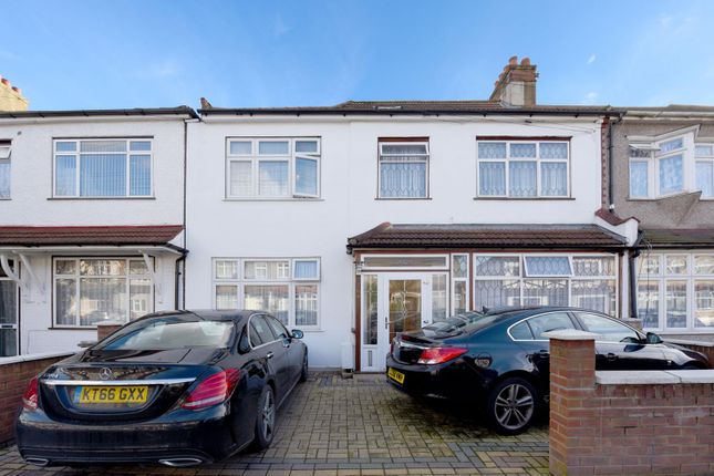 Land, in Hampton Road, £1,350,000