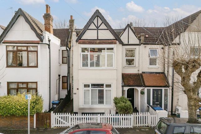 2 bed property, in Southdown Road, £650,000