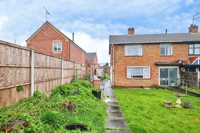 3 bed property, in Poplars Road, £140,000