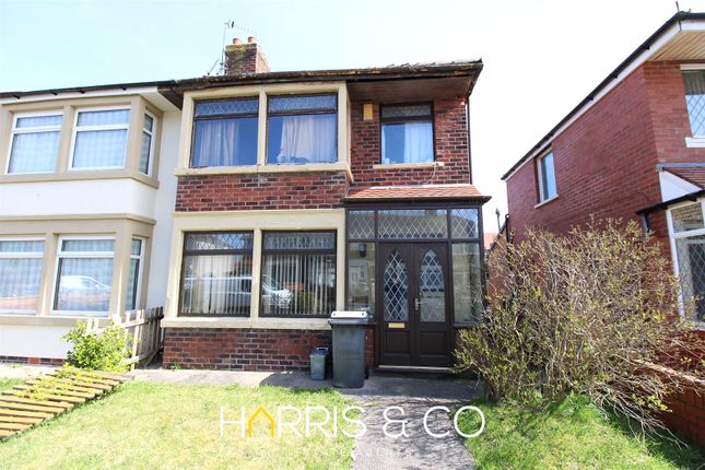 3 bed property, in Whinfield Avenue, £89,950