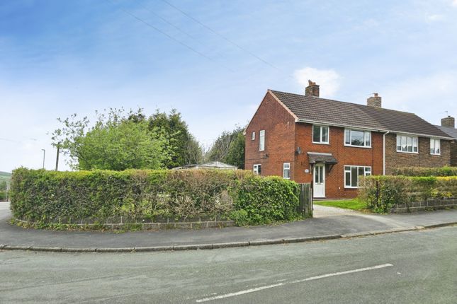 3 bed property, in Edgeley Road, £180,000