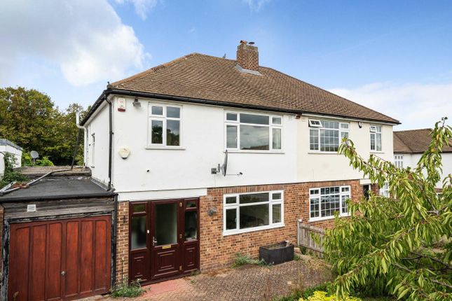 4 bed property, in Winn Road, £700,000