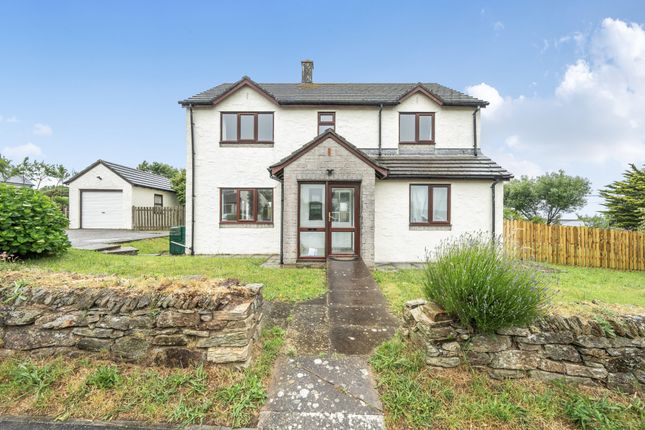 5 bed property, in Penwinnick Close, £435,000