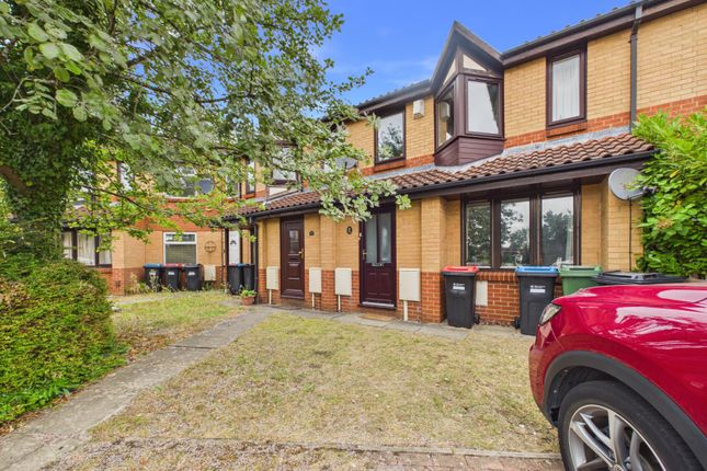 2 bed property, in Faraday Drive MK5, £275,000