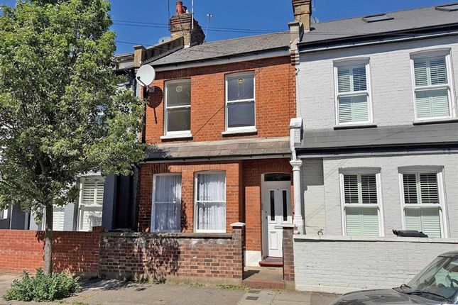 1 bed property, in Lochaline Street, £285,000