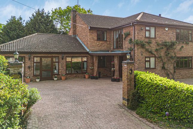 6 bed property, in Church Street, £775,000