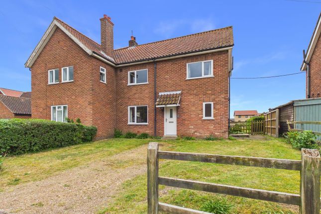 3 bed property, in Norman Drive, £195,000