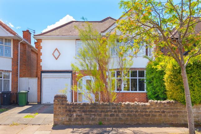 4 bed property, in Hilders Road, £400,000