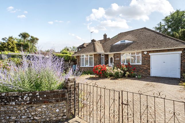 3 bed property, in High Street, £650,000