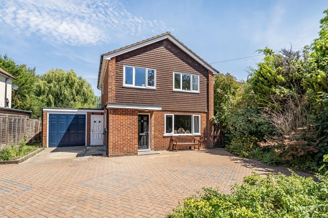 3 bed property, in Ship Lane, £500,000