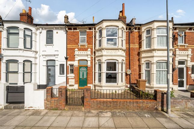3 bed property, in Ophir Road, £290,000