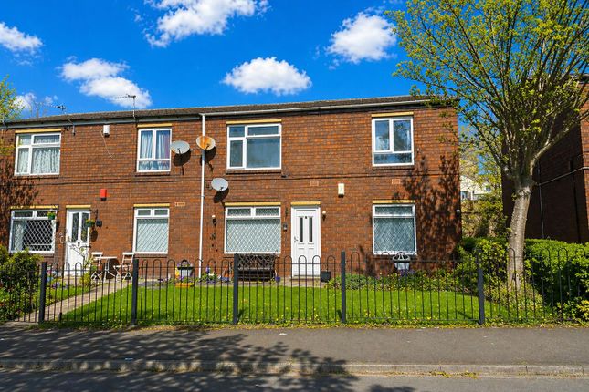 2 bed property, in Welham Walk, £99,950