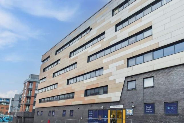 Studio, in Flat 504 Plato House, £27,000