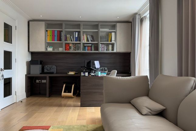 4 bed property, in Sassoon Drive, £1,500,000